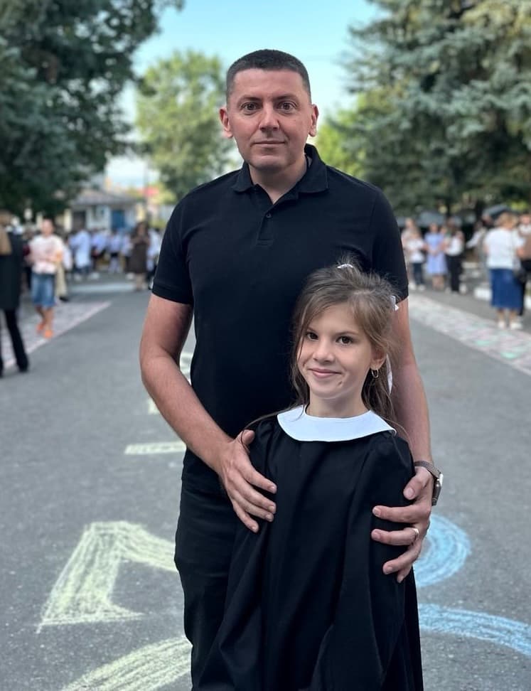 Дмитро Б.